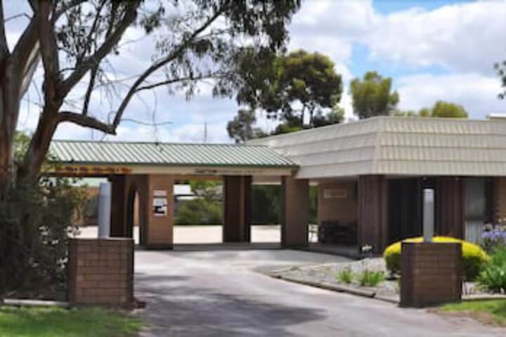 Mount Charles SA Accommodation Mooloolaba