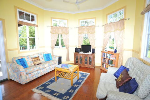 Avalon Noosa Farm Cottages - Accommodation Mooloolaba 7