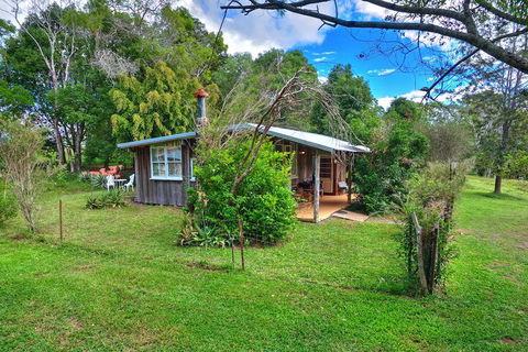 Avalon Noosa Farm Cottages - Accommodation Mooloolaba 5