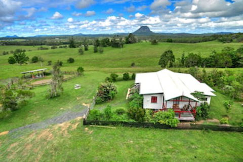 Avalon Noosa Farm Cottages - Accommodation Mooloolaba 0