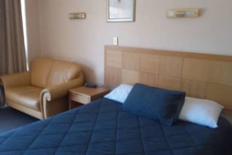 Desert Sand Motor Inn - Accommodation Mooloolaba 7