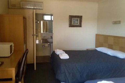 Desert Sand Motor Inn - Accommodation Mooloolaba 4