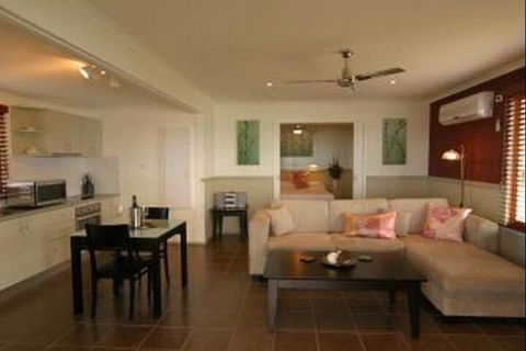 Kiama Harbour Cabins - Accommodation Mooloolaba 6