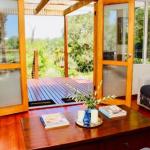 Nagoondie Studio - Accommodation Mooloolaba 0