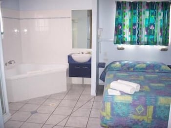 Canton Beach Holiday Park - Accommodation Mooloolaba 2