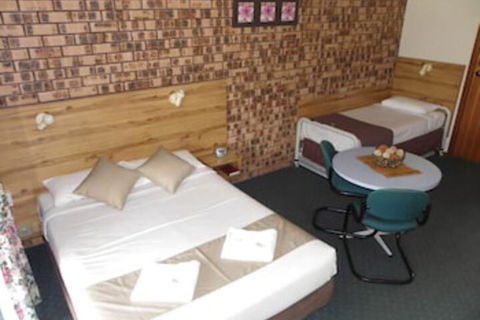 Surfside Resort Motel - Accommodation Mooloolaba 5