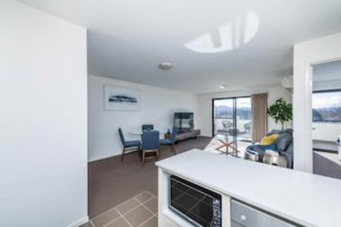 Accommodate Canberra - Century - Accommodation Mooloolaba 2