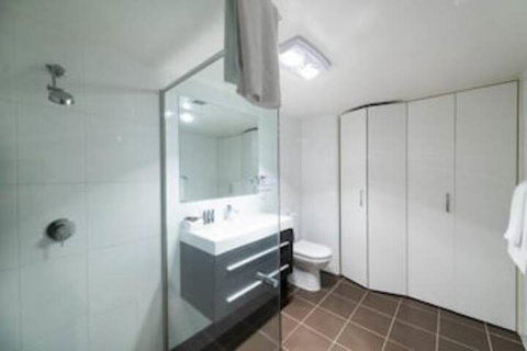 Accommodate Canberra - Century - Accommodation Mooloolaba 3