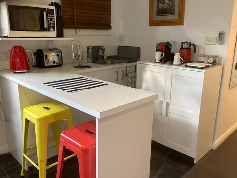 Petite Provence Cottage - Accommodation Mooloolaba 6