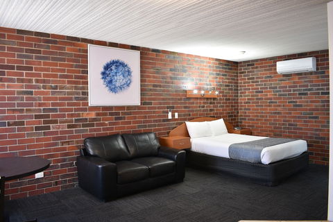 Townhouse Motor Inn - Accommodation Mooloolaba 5