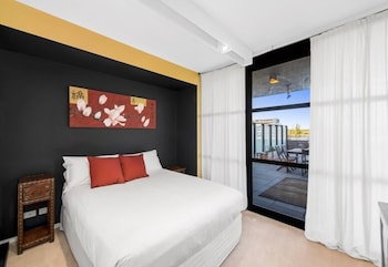 Accommodate Canberra - Dockside - Accommodation Mooloolaba 3