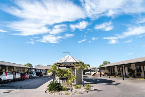 Athena Studio Units - Accommodation Mooloolaba 7