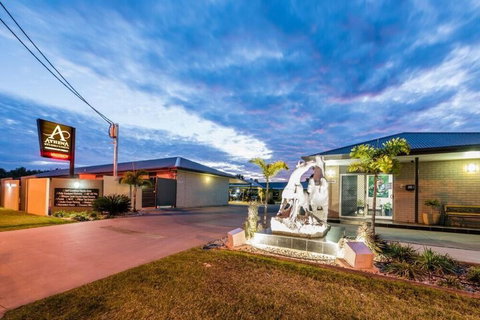 Athena Studio Units - Accommodation Mooloolaba 3