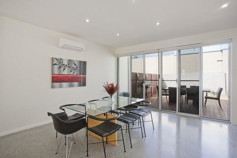 Anglesea River Apartments - Accommodation Mooloolaba 5