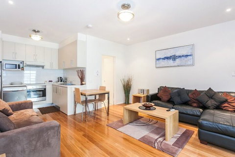 Anglesea River Apartments - Accommodation Mooloolaba 6
