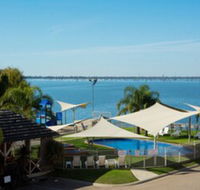 Lake Edge Resort - Accommodation Mooloolaba