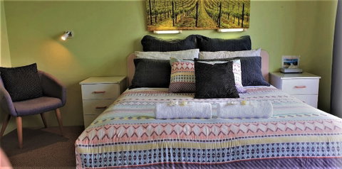 Mollymook Ocean View Motel Reward Long Stays - Over 18's Only - Accommodation Mooloolaba 1