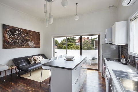 The Anderson - Rejuvenate Stays - Accommodation Mooloolaba 2