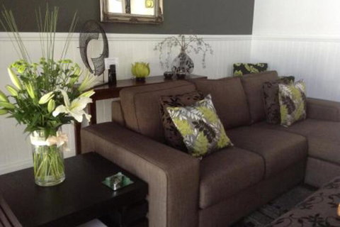 Creek Cottage Bed & Breakfast - Accommodation Mooloolaba 5