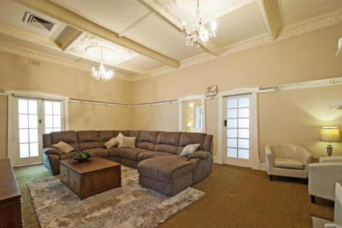 Arch On Mellool - Accommodation Mooloolaba 6