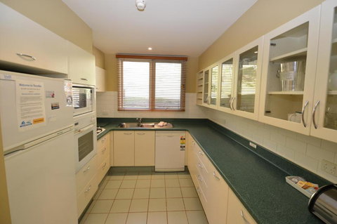 Aspect 2 - Accommodation Mooloolaba 4