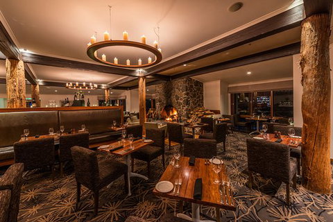 Highland Restaurant - Accommodation Mooloolaba 0