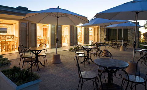 Au Pear - Accommodation Mooloolaba 9
