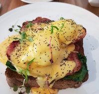 Hangar 4 Cafe - Accommodation Mooloolaba
