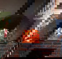 Bella Fresca Pizzeria - Accommodation Mooloolaba