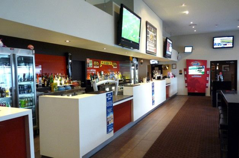 Grange Hotel - Accommodation Mooloolaba 1