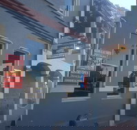 Commercial Hotel Hamilton - Accommodation Mooloolaba