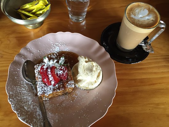 Erica ACT Accommodation Mooloolaba