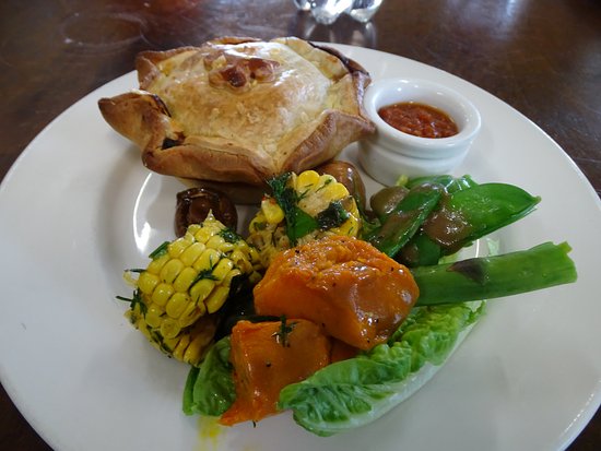 Campbells Creek ACT Accommodation Mooloolaba