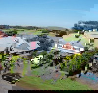 Pig  Whistle Hotel Restaurant - Accommodation Mooloolaba