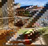 Trentham.General - Accommodation Mooloolaba