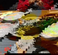 Mr. Stonebowl - Accommodation Mooloolaba