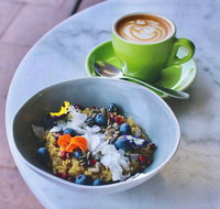 MR O Kitchen Espresso Grocer - Accommodation Mooloolaba