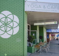 Modern Organic - Accommodation Mooloolaba