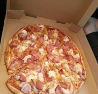 Hero's Pizza - Accommodation Mooloolaba