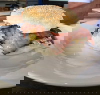 Trader Joes Garage - Cafe - Accommodation Mooloolaba