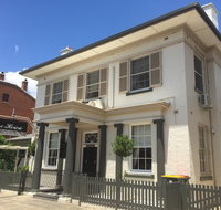 Montrose House on Riverbank - Accommodation Mooloolaba