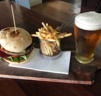 The White Hart Hotel - Accommodation Mooloolaba