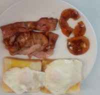 Lucky's Charcoal Chicken  Coffee Lounge - Accommodation Mooloolaba