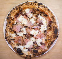 Pizza Artigiana - Accommodation Mooloolaba