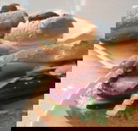 Anne's Pantry - Surrey Hills - Accommodation Mooloolaba