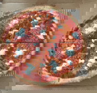 Crust Gourmet Pizza - Accommodation Mooloolaba