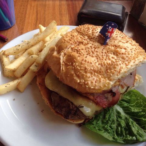 The Red Parrot Cafe - Accommodation Mooloolaba 0