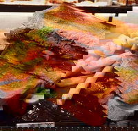 Rhumbas - Docklands - Accommodation Mooloolaba