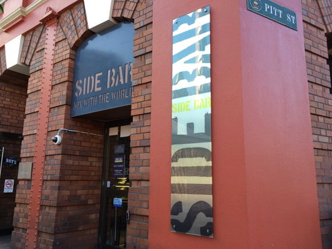 Side Bar - Accommodation Mooloolaba 0