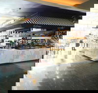 Le Cirque Fine Foods - Docklands - Accommodation Mooloolaba